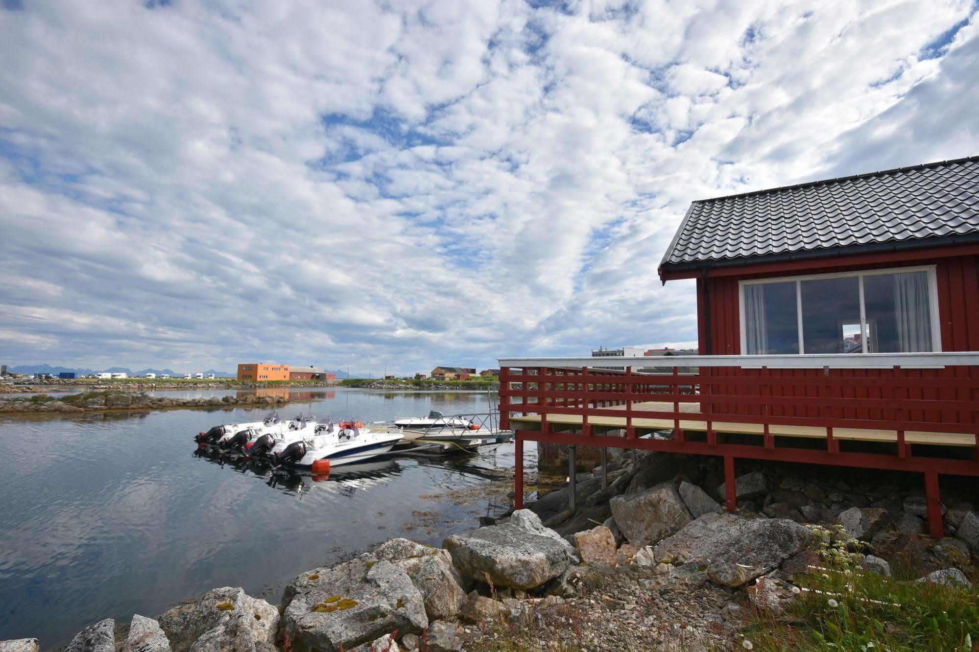 Lankanholmen Sea Cabins Анденес Экстерьер фото